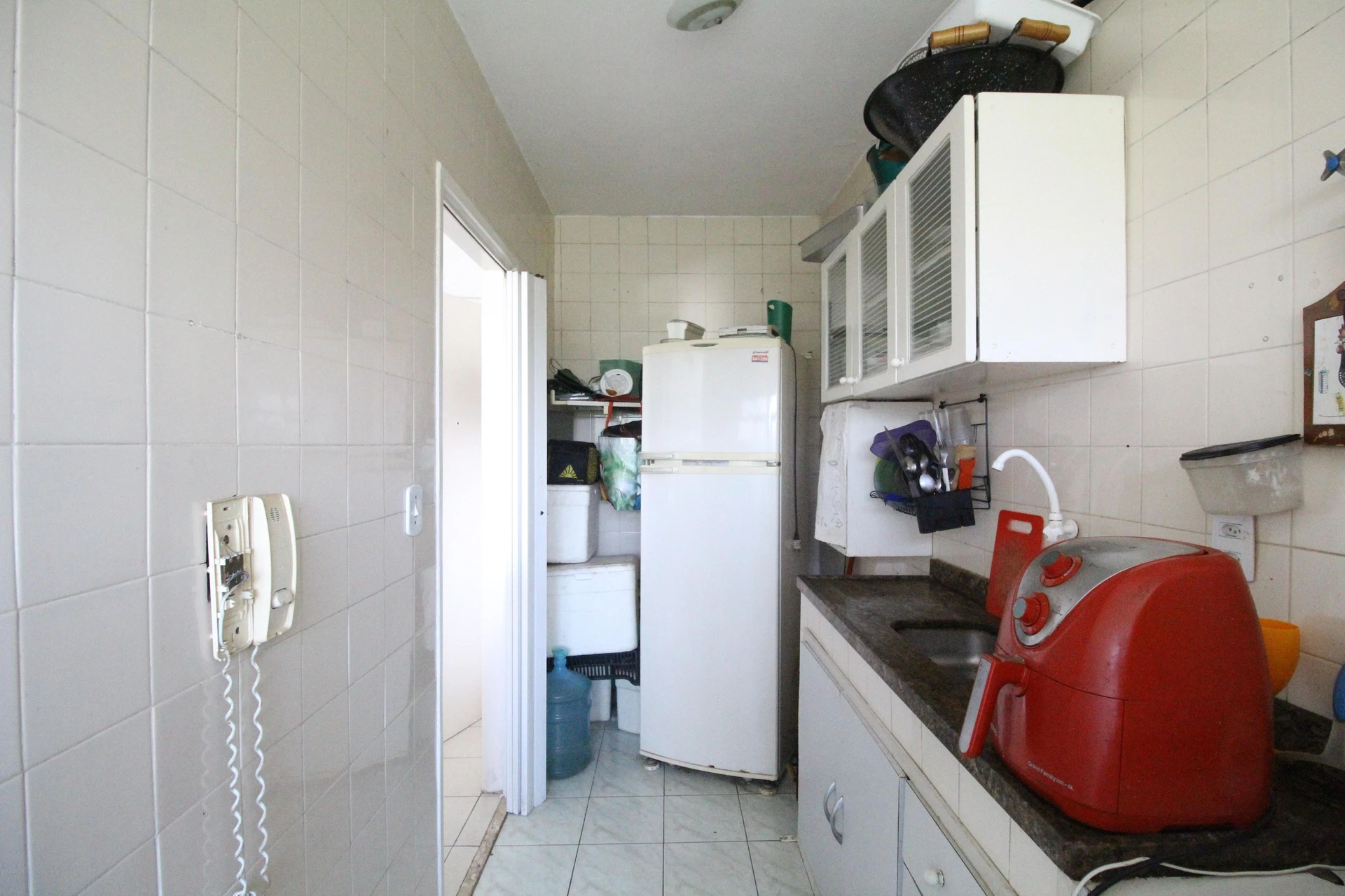 Unfurnished 2-bedroom apartment with 1 bath and parking — photo 17