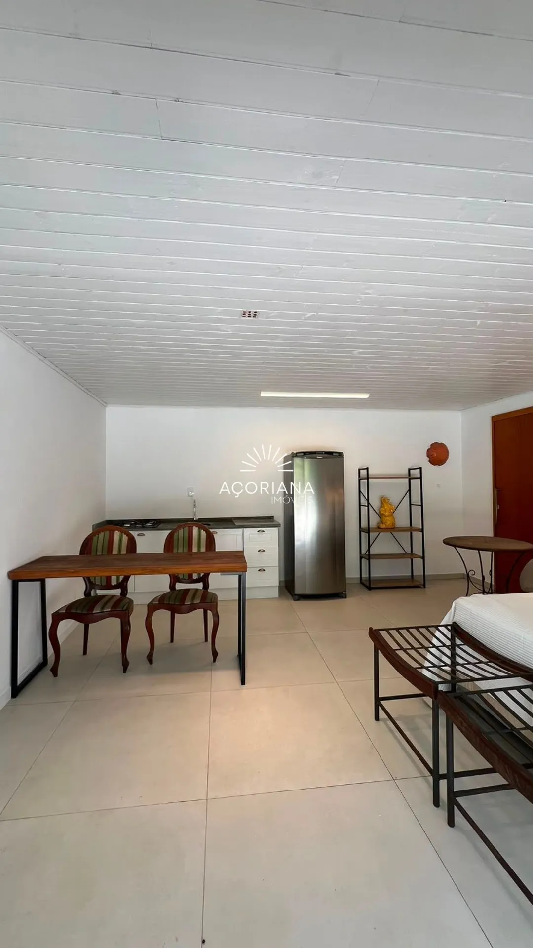 Furnished 600 m² house with 5 bedrooms and an integrated kitchen — photo 55