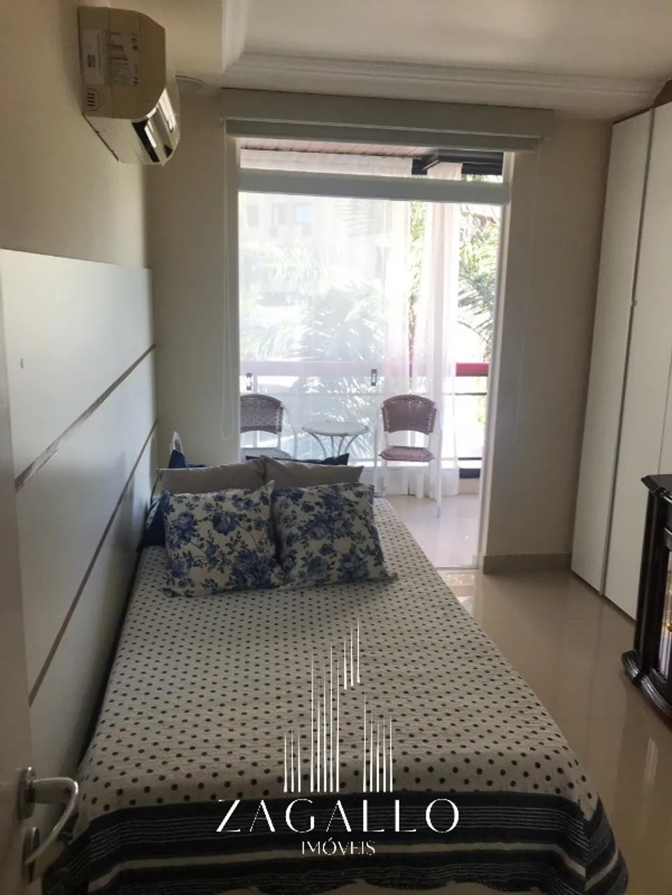 Apartamento mobiliado com 4 quartos e 5 banheiros — photo 18
