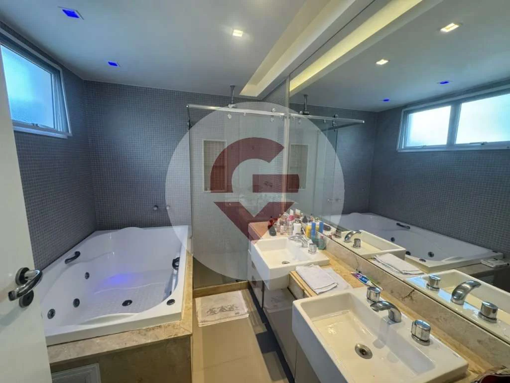 Будинок на 5 спалень-сюїтів і 12 ванних, 385 м² — photo 18