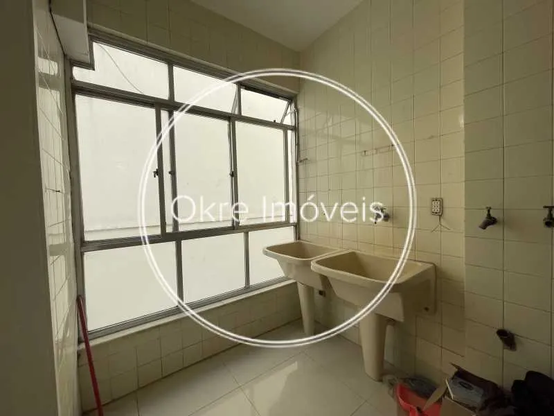 Квартира с 3 спальнями и сюит-ванной, 159 м² — photo 19