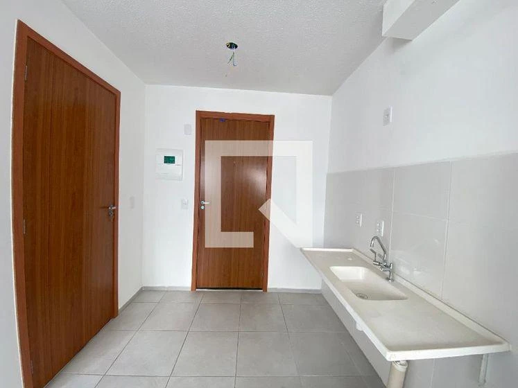 One-bedroom apartment in a building with a pool — photo 29
