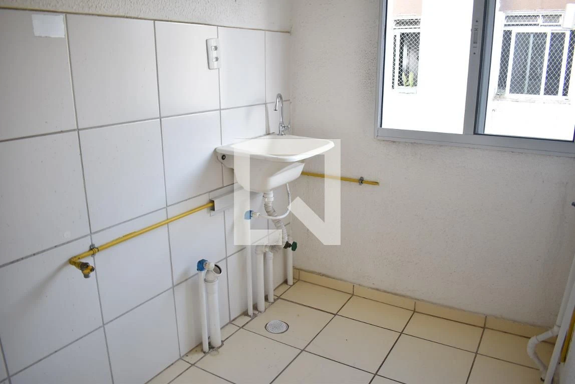2-bedroom apartment in a building with a pool — photo 24
