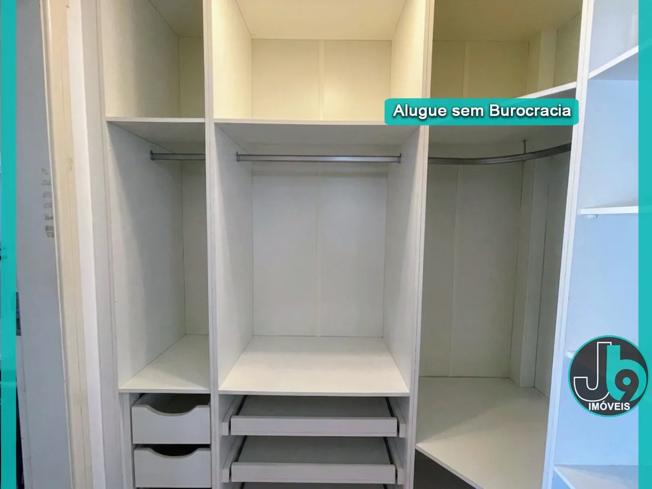 360 m² townhouse with 3 en-suite bedrooms and parking — photo 39