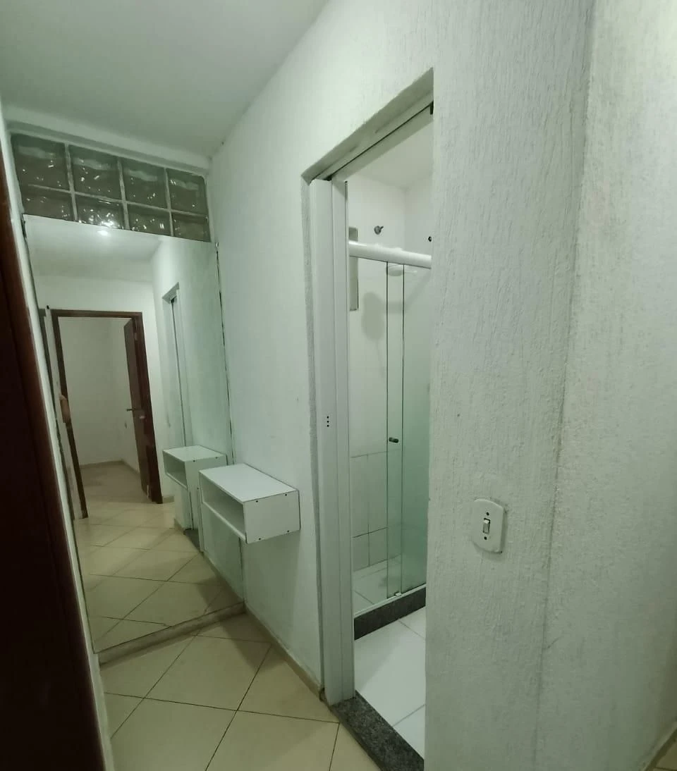 Нежитлова будівля з 1 спальнею і 1 ванною, без паркування — photo 7