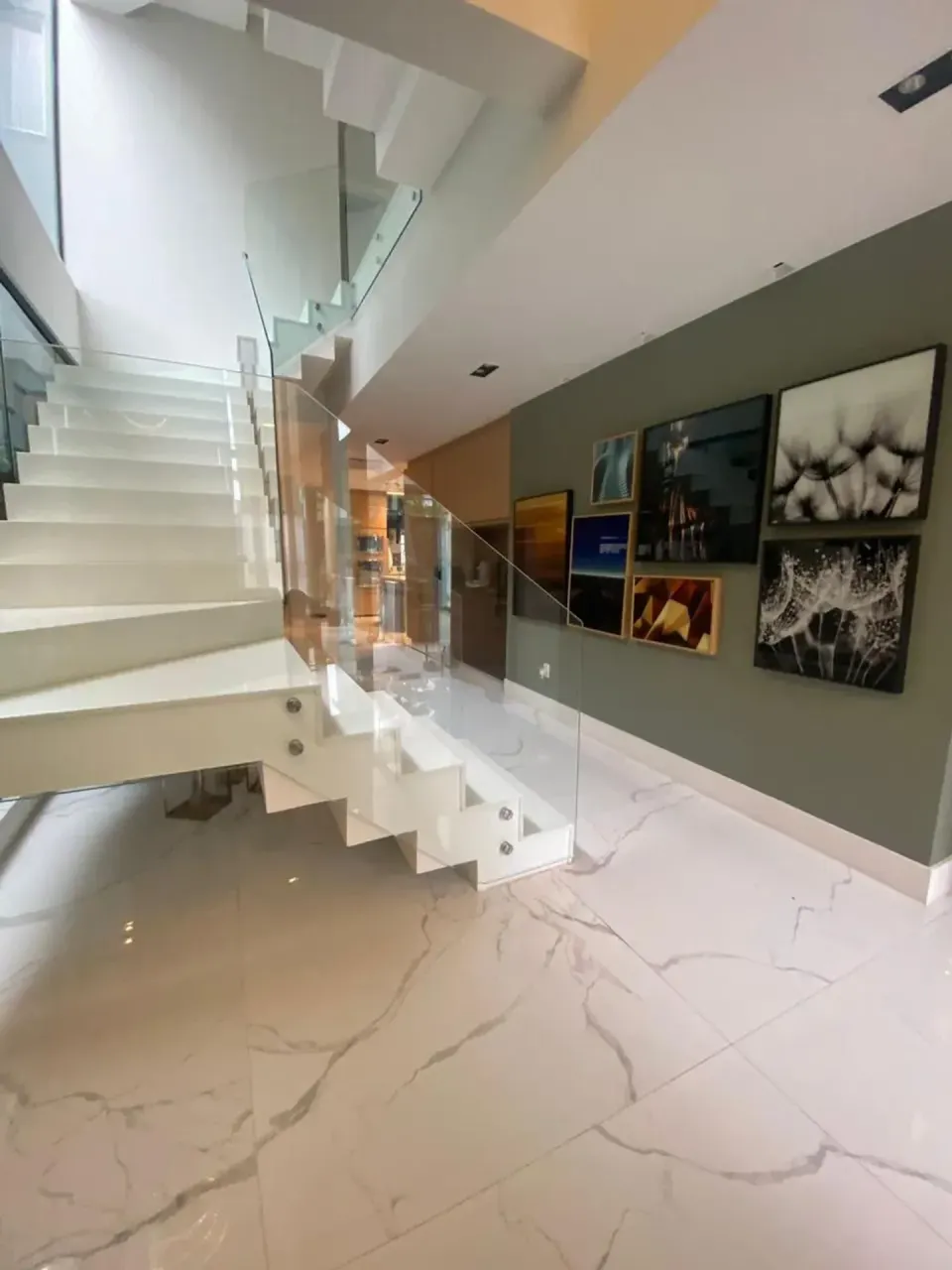 Casa com 5 quartos e 5 banheiros e 3 vagas — photo 17