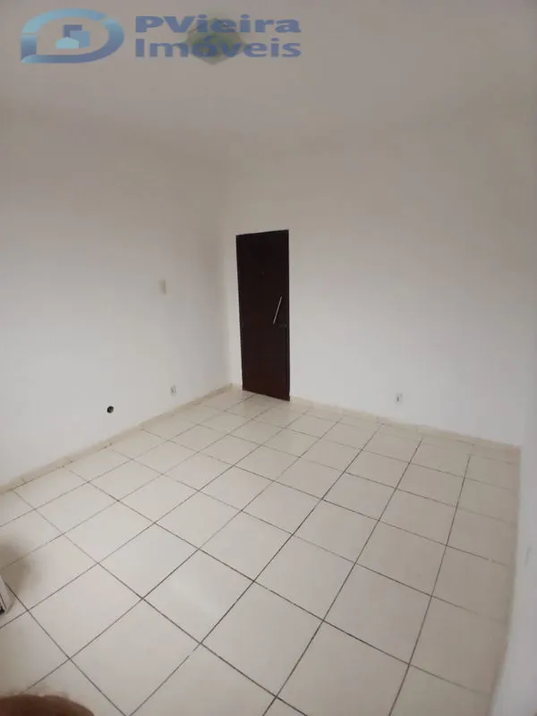 2-bedroom apartment with a mountain view — photo 11