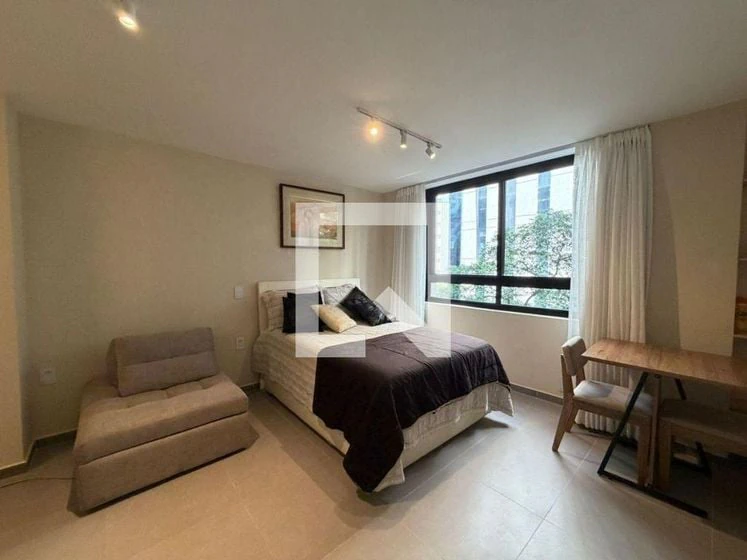 Furnished apartment, 30 m², with a glass-enclosed balcony — photo 4