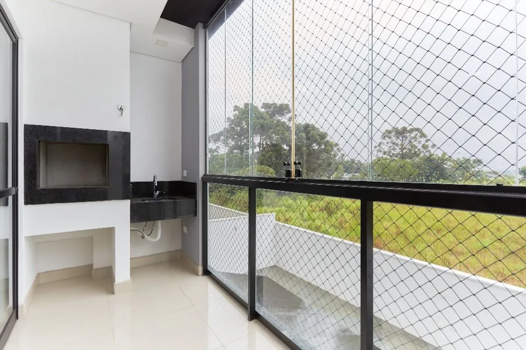 Furnished 2-bedroom apartment with an open-plan kitchen — photo 27