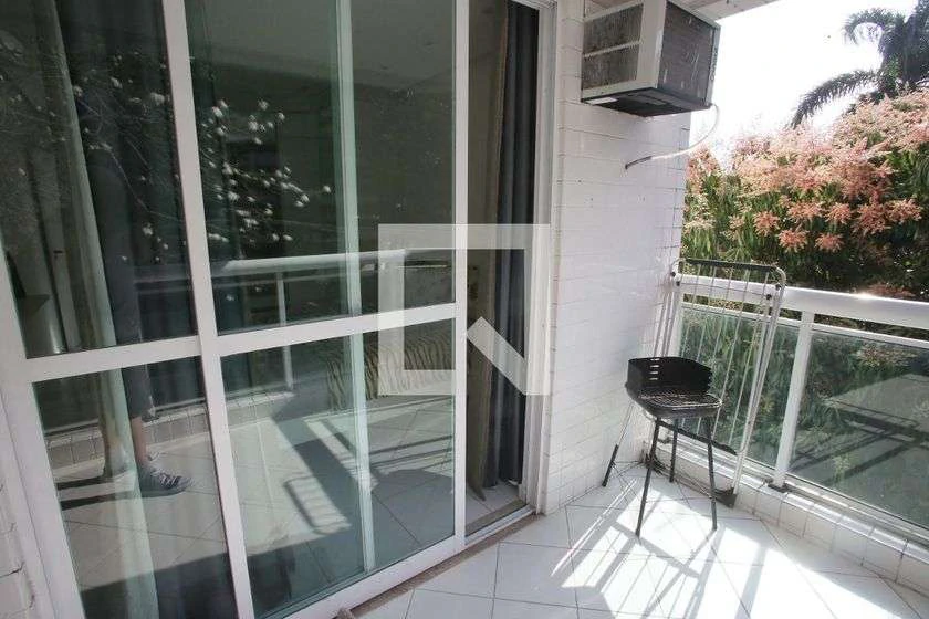 Departamento de 2 dormitorios con balcón cerrado con vidrio — photo 19