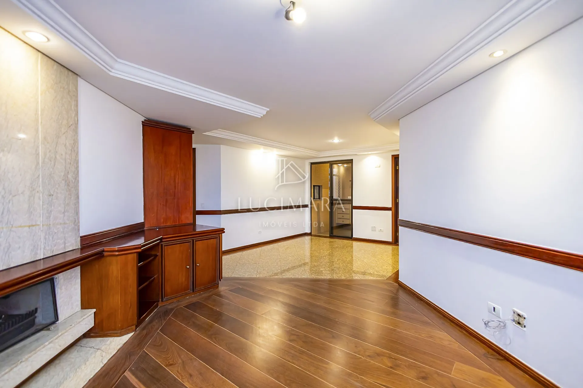 Незамеблированная квартира с 4 спальнями 427 м² — photo 35