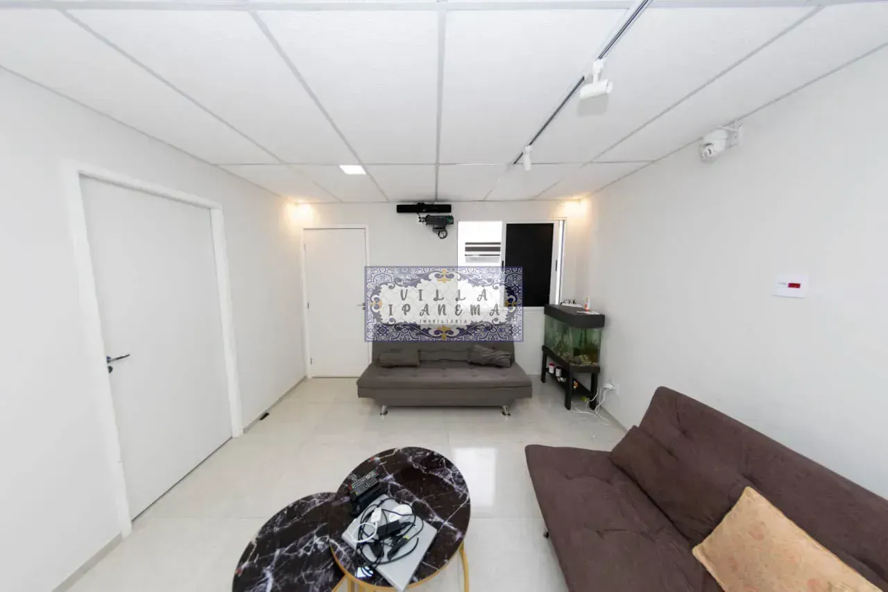 House with 5 bedrooms and a separate closed kitchen — photo 8