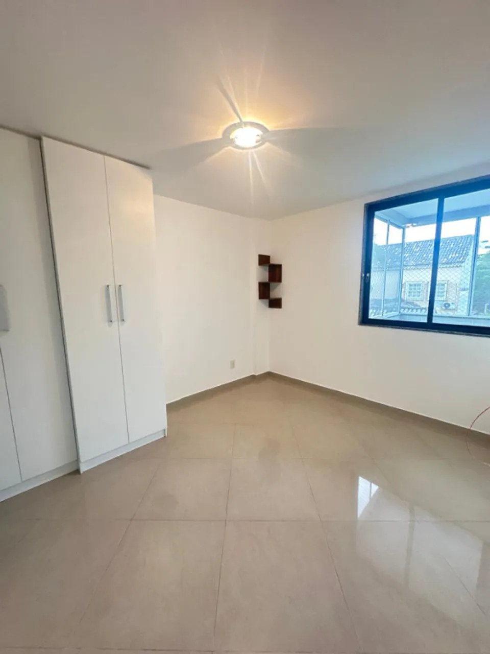 3-bedroom apartment with a separate kitchen and stove — photo 3