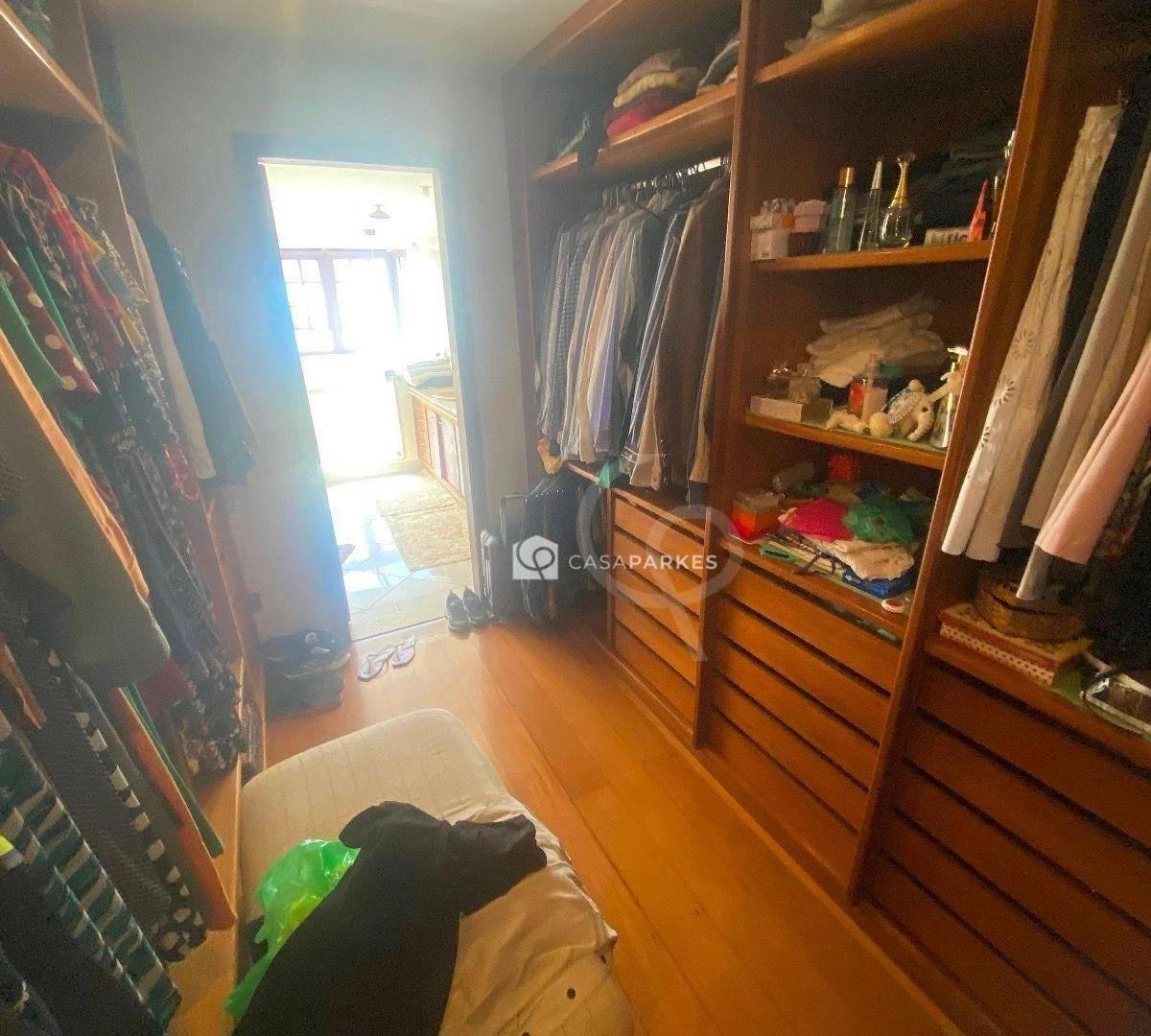 Casa com 5 quartos e 5 banheiros, 570 m², cozinha a gás — photo 37