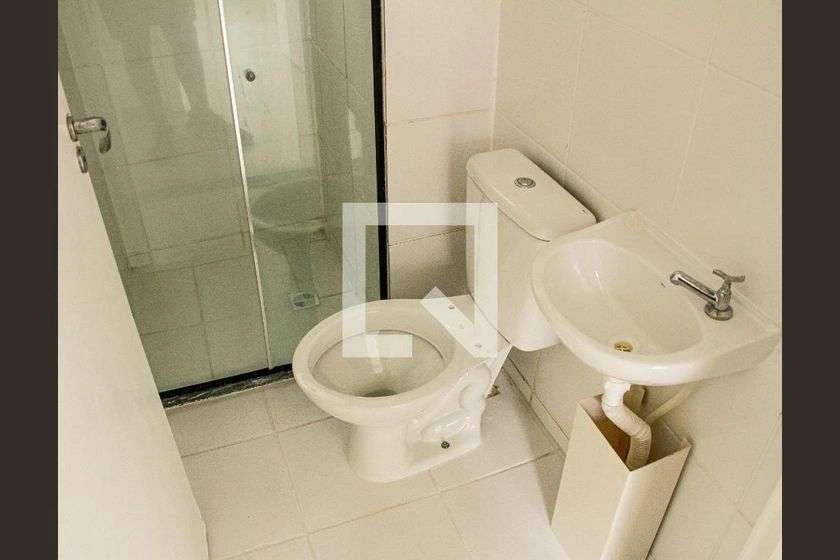 43 m² 2-bedroom apartment with a dedicated laundry area — photo 4