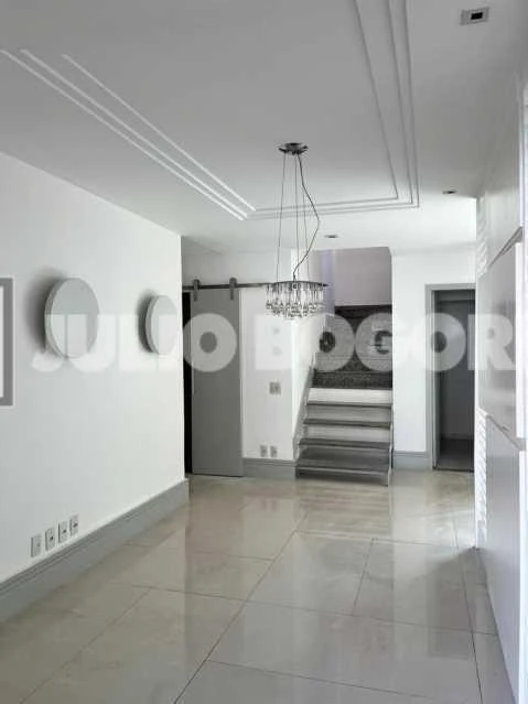 176 m² house with 3 bedrooms, 1 en-suite and pool — photo 6