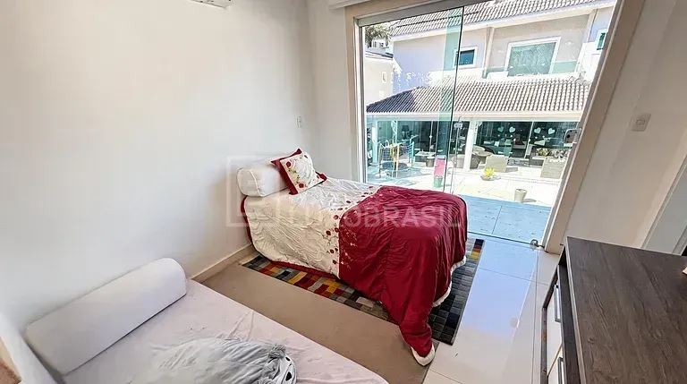Casa mobiliada com cozinha americana a gás e 5 suítes — photo 20