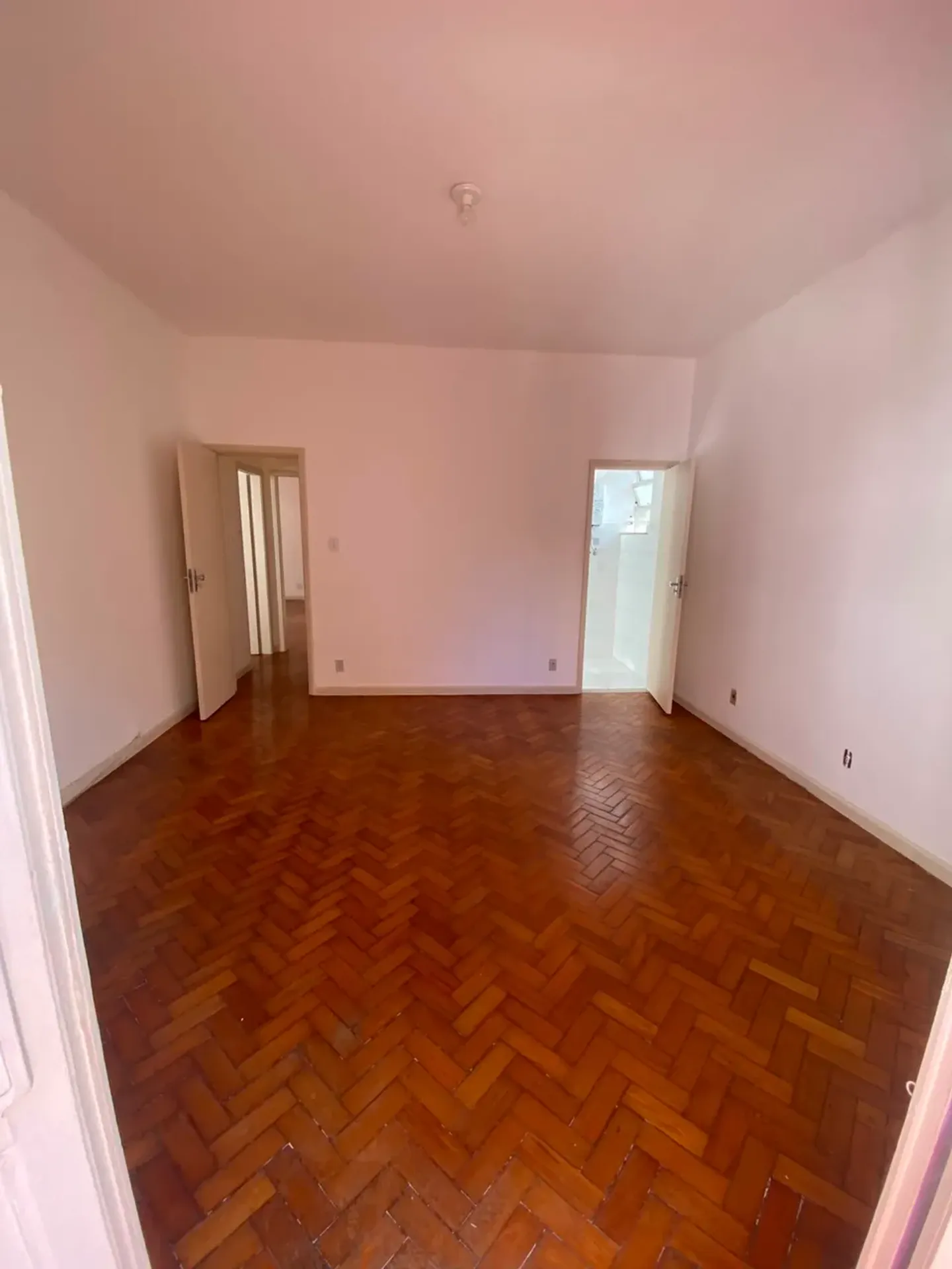 3-bedroom apartment with balcony, 137 m² — photo 7
