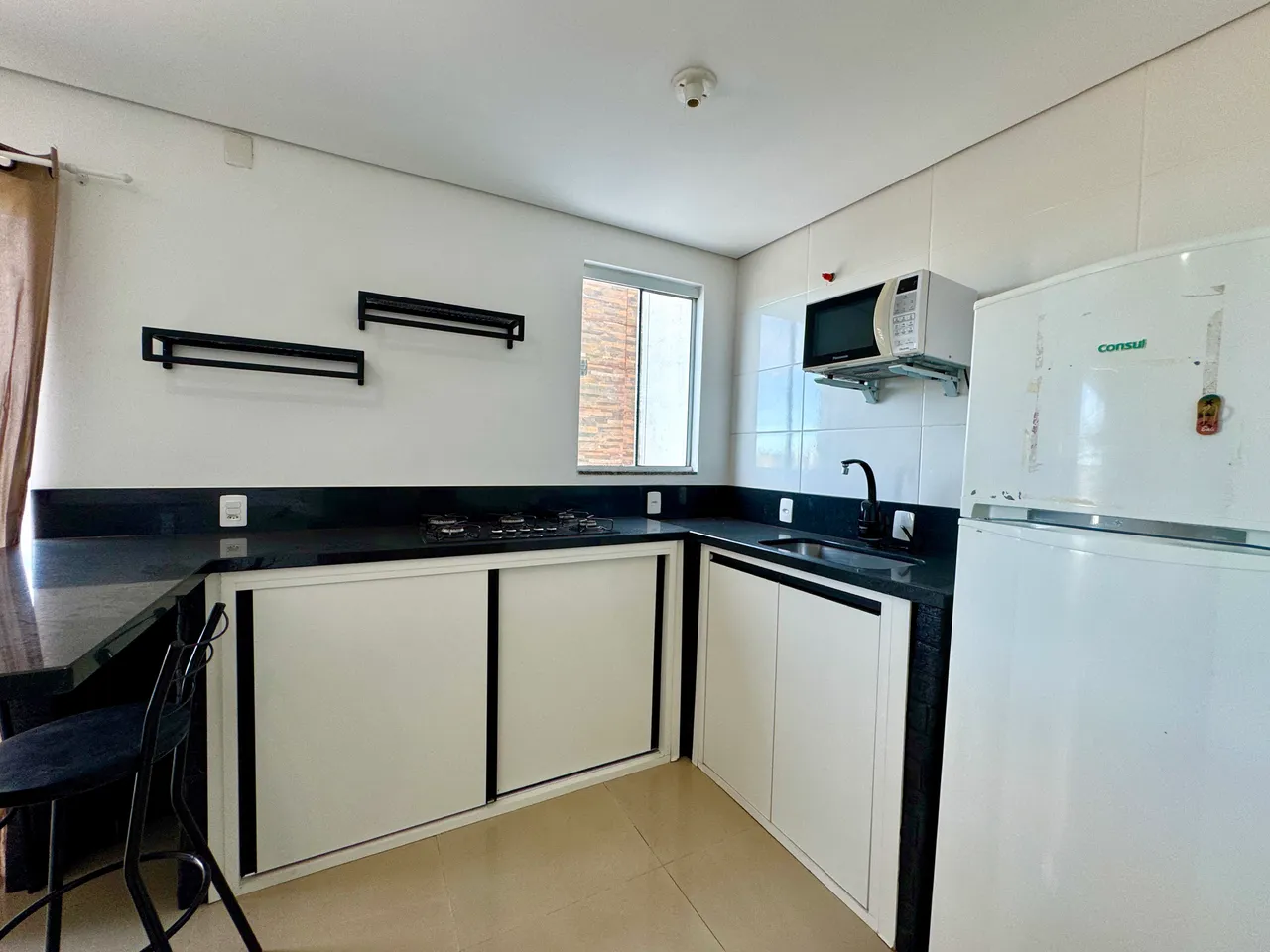 Furnished 2-bedroom apartment with 1 suite — photo 14