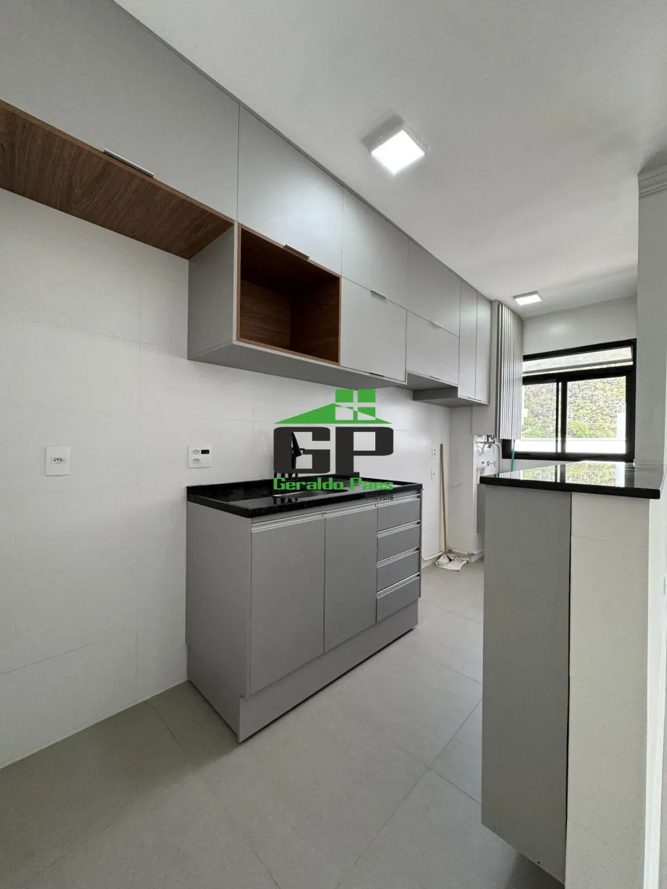 Apartamento para locação com 2 quartos, 1 vaga e varanda — photo 17