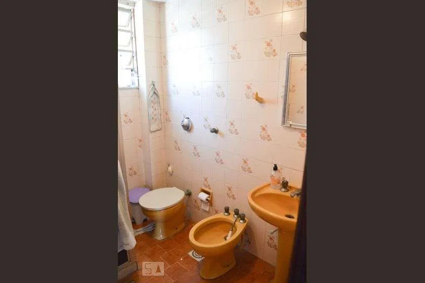 2-bedroom apartment with a closed kitchen and gas stove — photo 17
