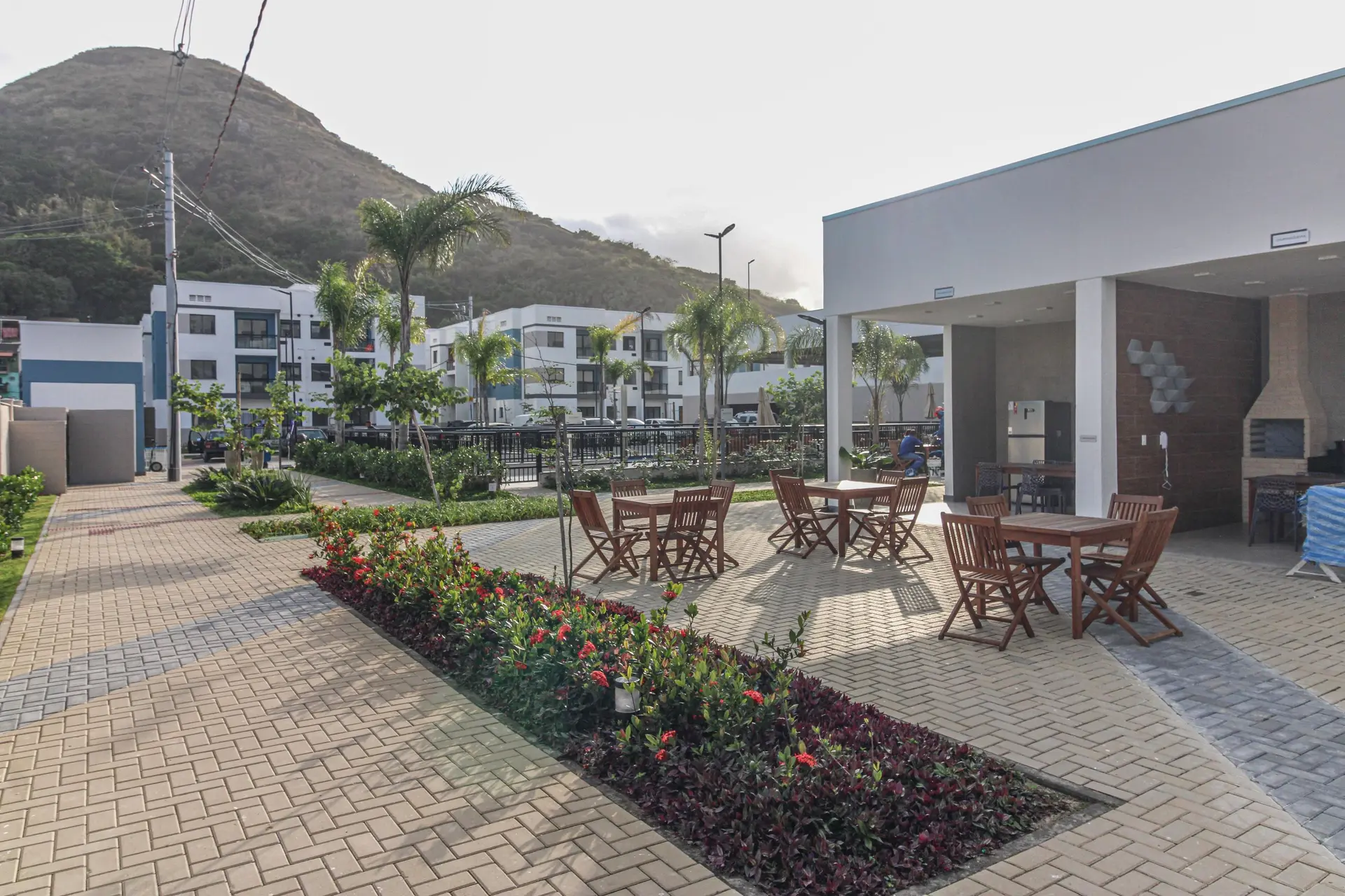 Furnished apartment, 49 m², with a mountain view — photo 14