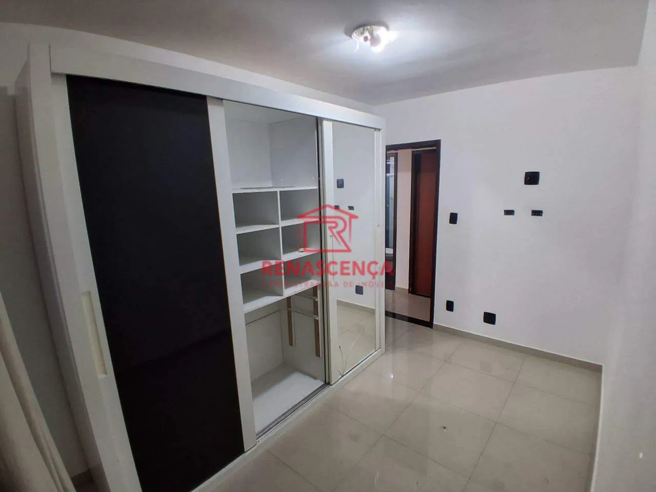 Apartamento con 2 dormitorios y cocina independiente — photo 7