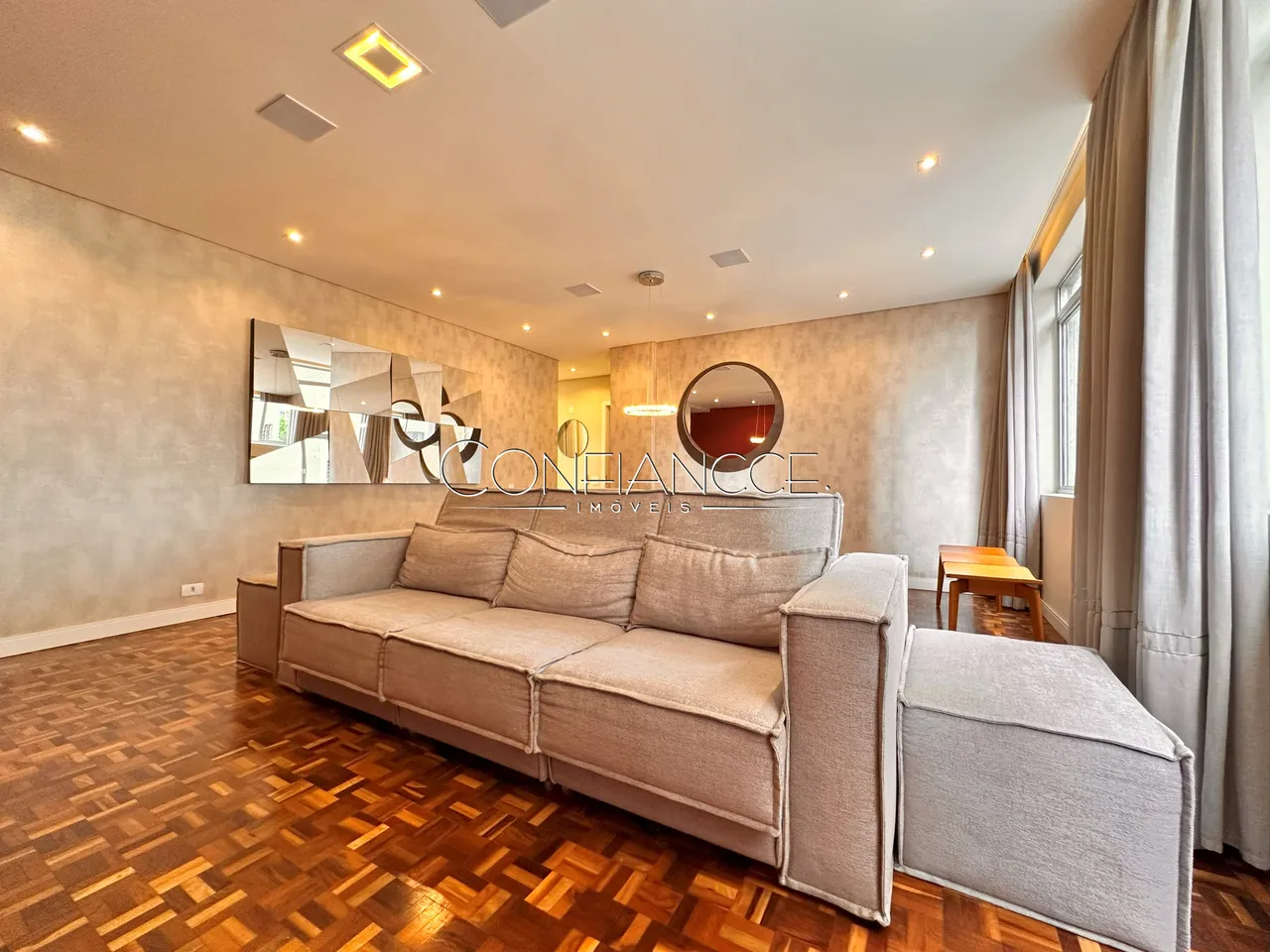Apartamento en alquiler con 3 habitaciones y 137 m² — photo 5