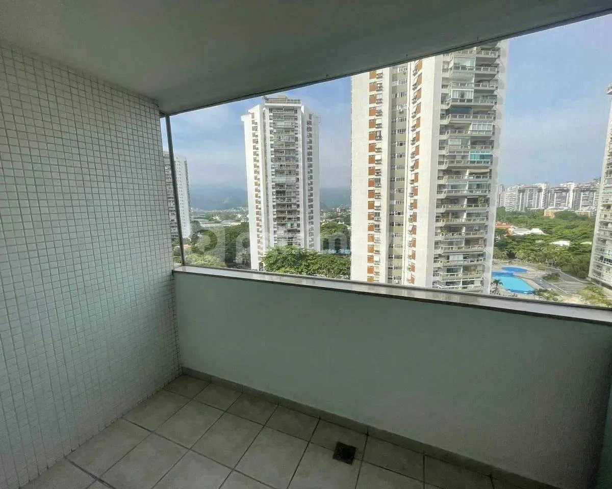 Water view in a one-bedroom apartment, 30 m²