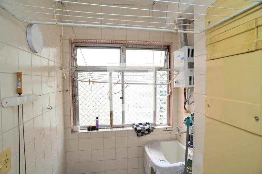Home office in a 2-bedroom apartment, 70 m² — photo 23