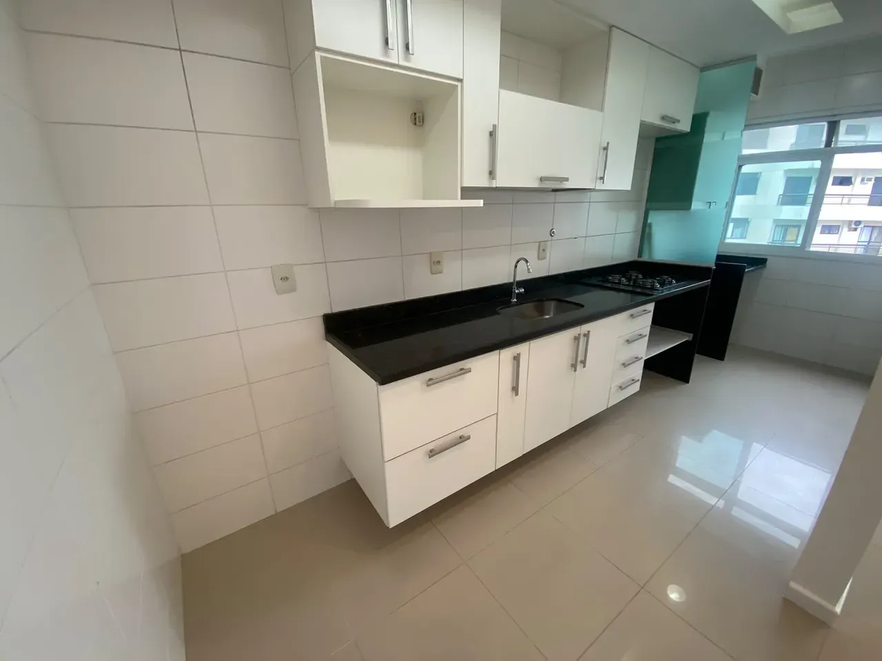 Apartment, 69 m², with a glass-enclosed balcony — photo 2