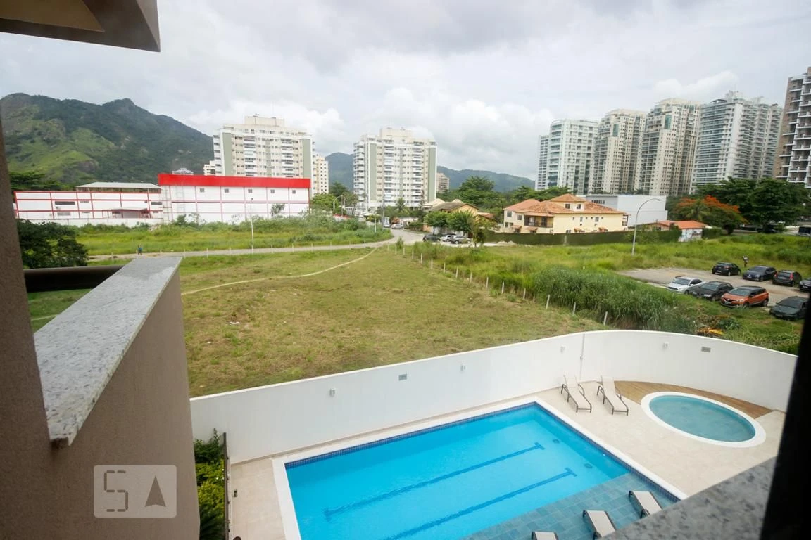 2-bedroom apartment with a mountain view — photo 16