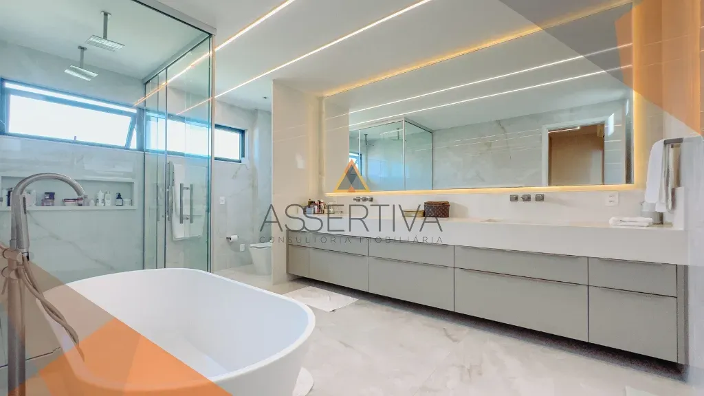 Furnished house with 5 en-suite bedrooms and integrated kitchen — photo 28