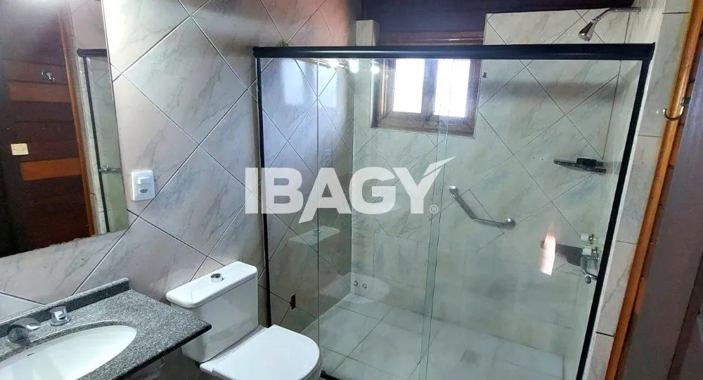 House, 280 m², with a water view — photo 15