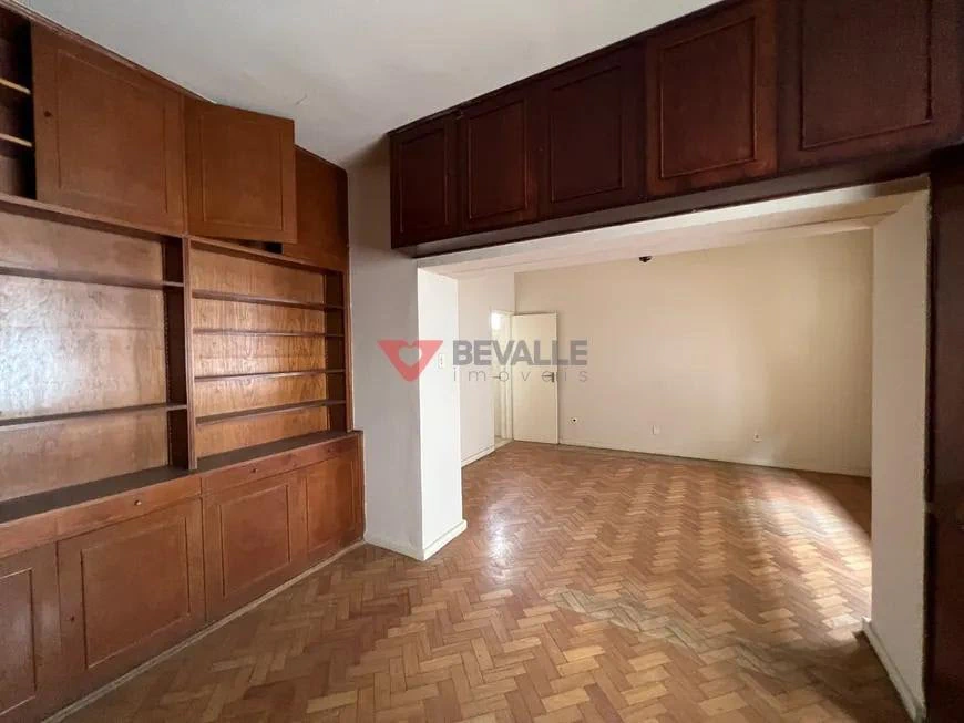 House with 7 bedrooms and built-in closets 350 m² — photo 18