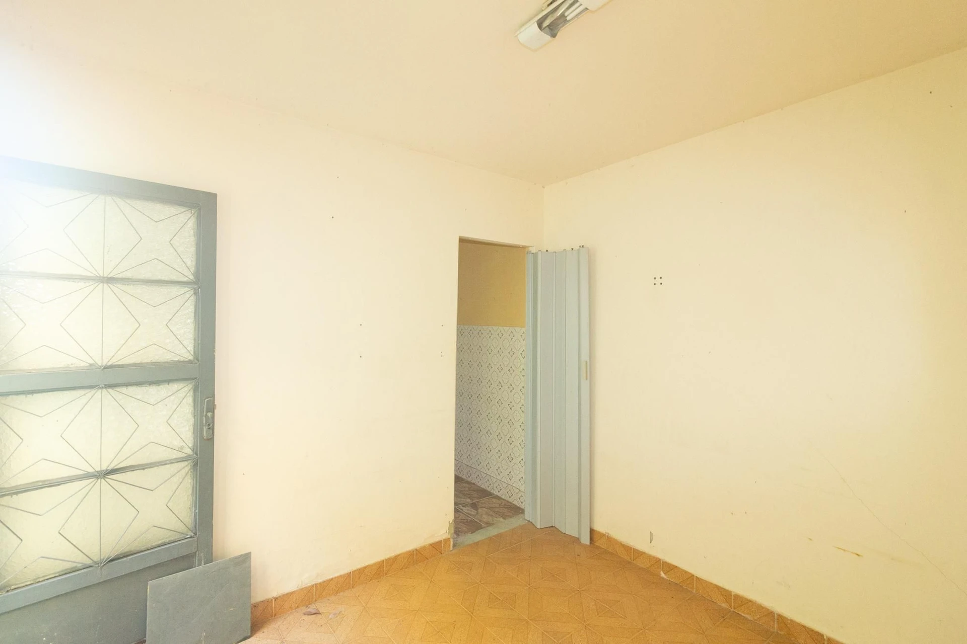 Rental house with 1 bedroom and a separate kitchen — photo 21