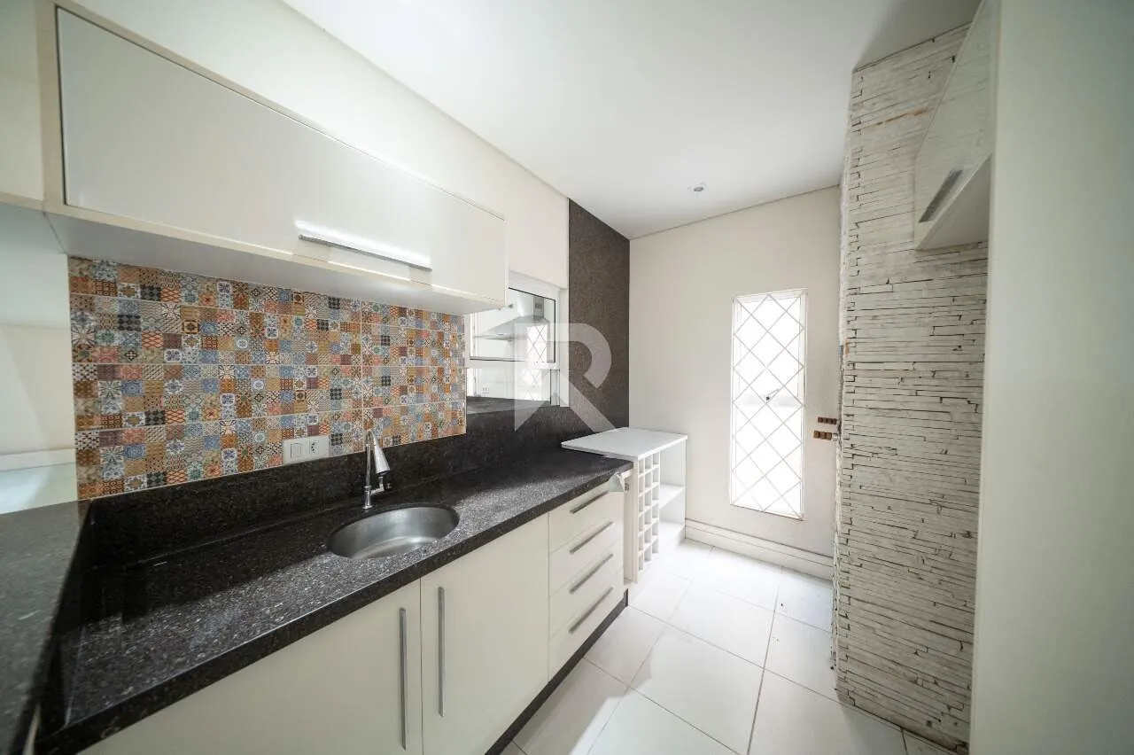 Casa com piscina, jardim e 4 quartos — photo 12