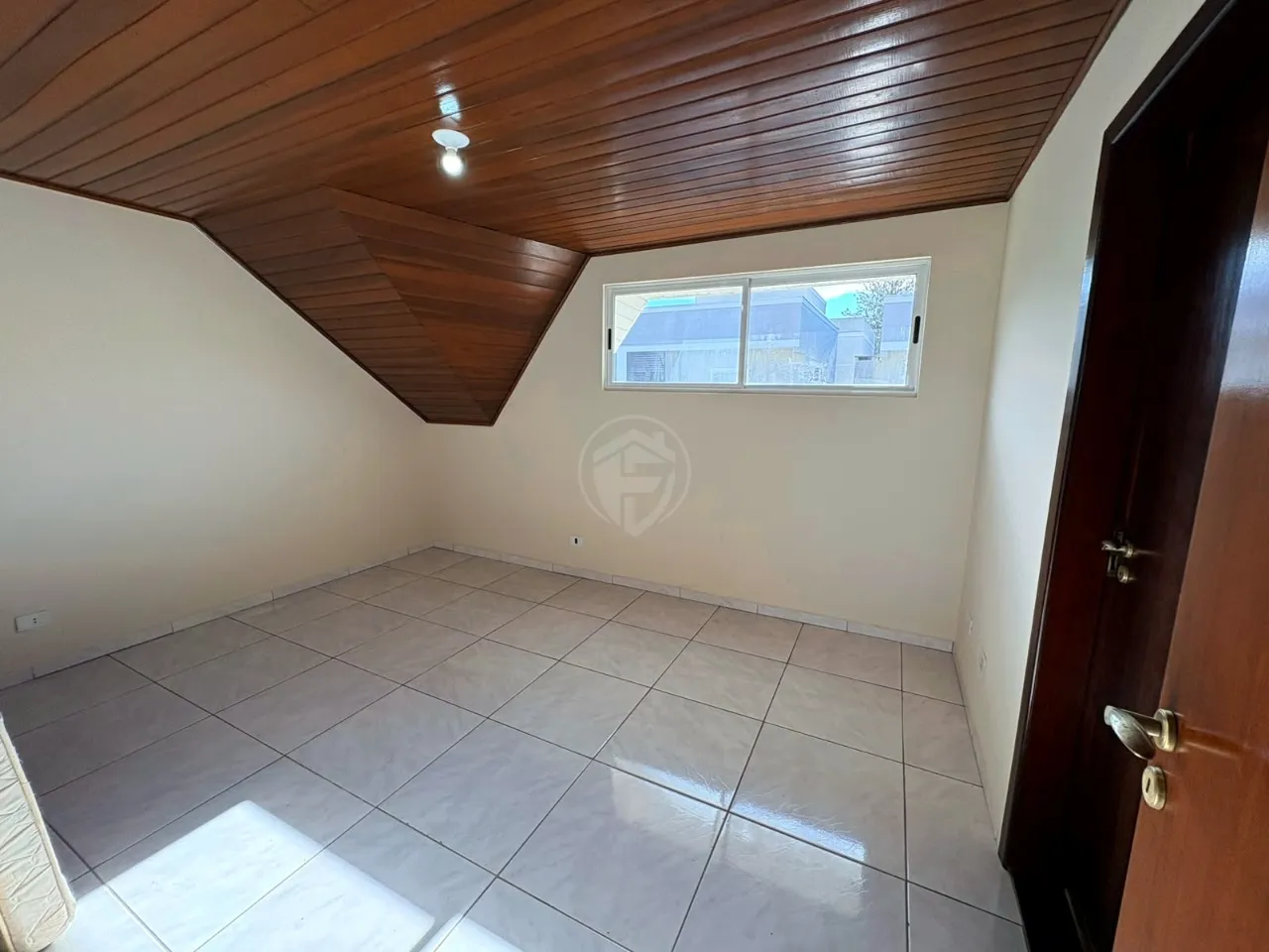 Rental house with 4 bedrooms and 148 m² — photo 18