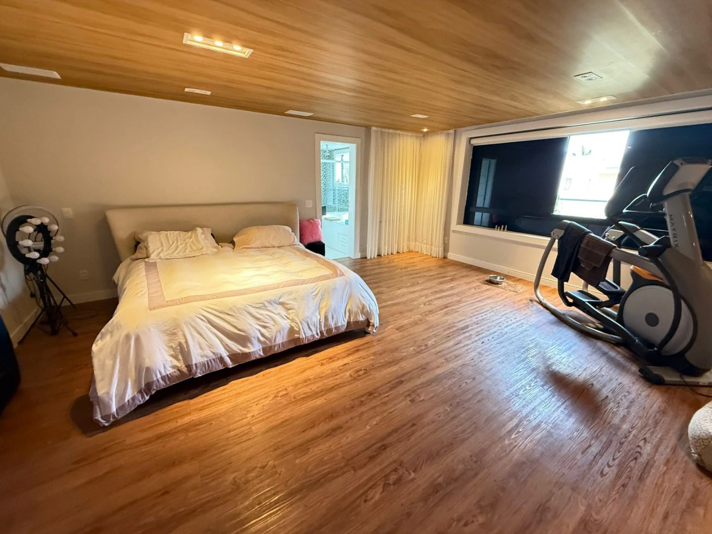 Furnished house with 5 en-suite bedrooms and 600 m² — photo 5