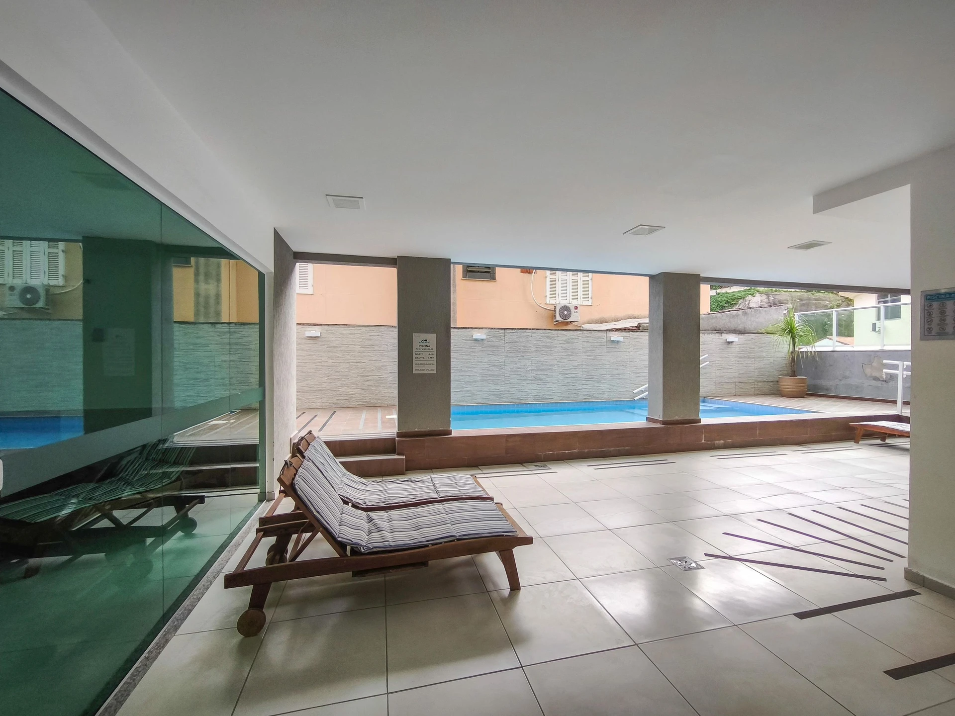Furnished 2-bedroom apartment with private garden — photo 28