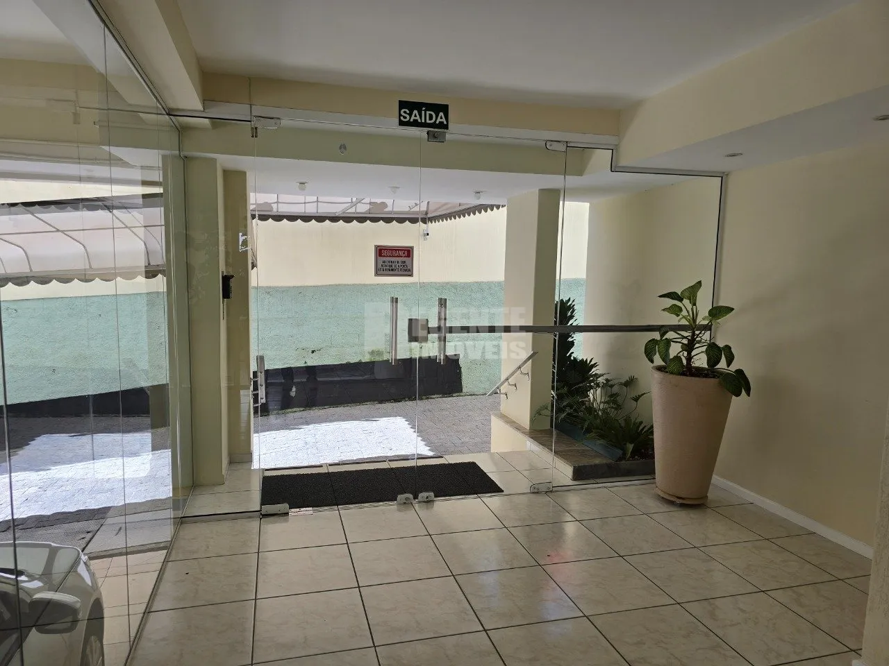 Apartamento de 2 dormitorios de 85 m² con barbacoa — photo 19