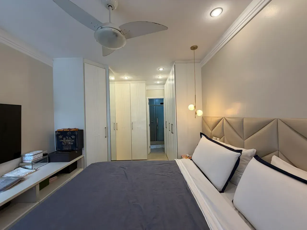 Furnished apartment, 160 m², with a jacuzzi — photo 30