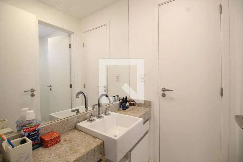 130 m² apartment with 3 bedrooms and enclosed balcony — photo 13
