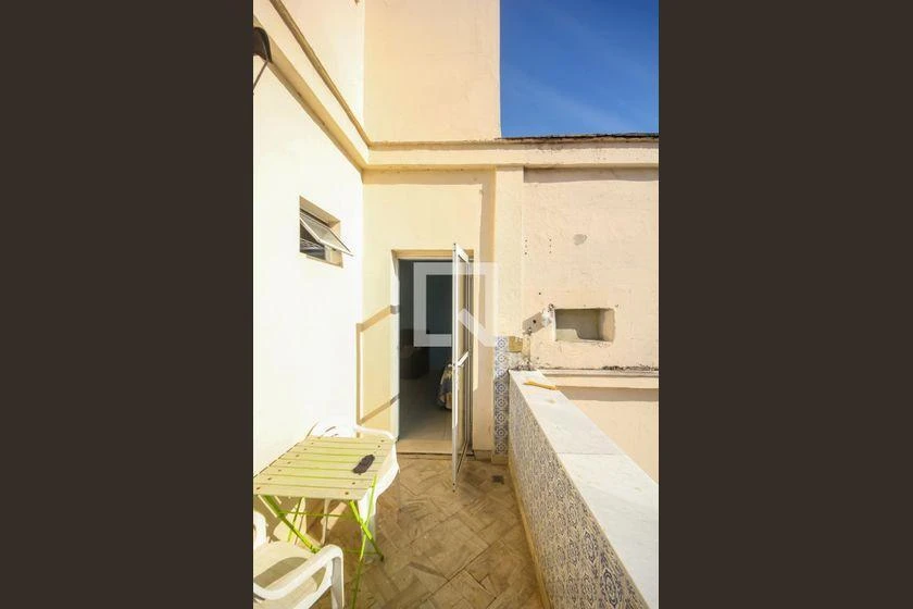 Furnished apartment, 230 m², with a walk-in closet — photo 35