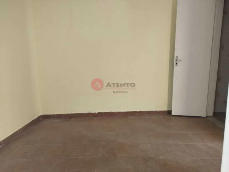 144 m² house with 3 bedrooms and a laundry area — photo 8