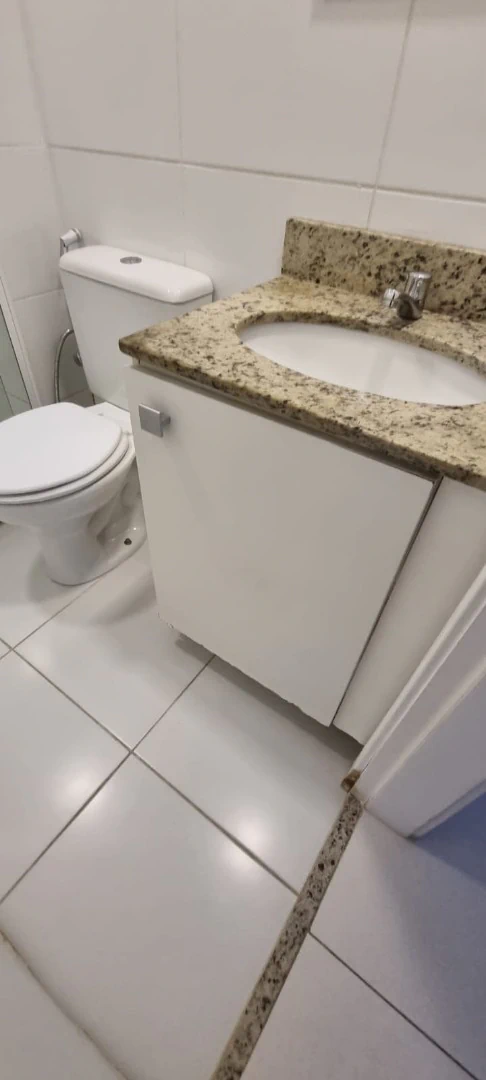 2-bedroom apartment with 1 en-suite bathroom and parking — photo 6