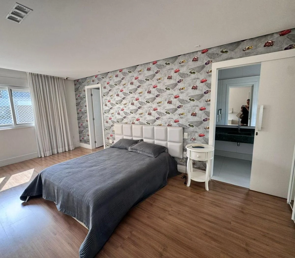 Ванна та 6 спалень: будинок 993 м² — photo 9