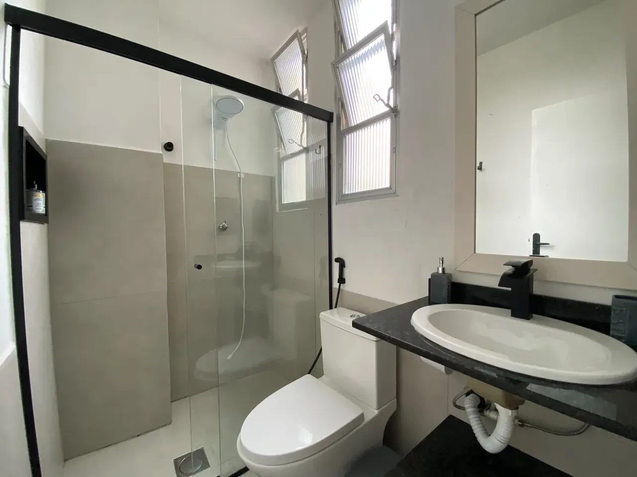 Квартира 60 м² с видом на воду и рабочим местом — photo 9