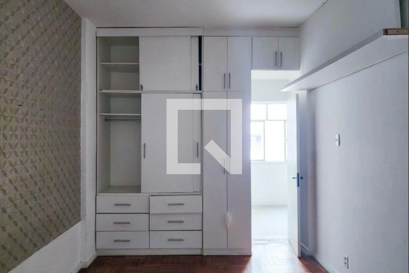 45 m² 1-bedroom apartment with open-plan gas kitchen — photo 4