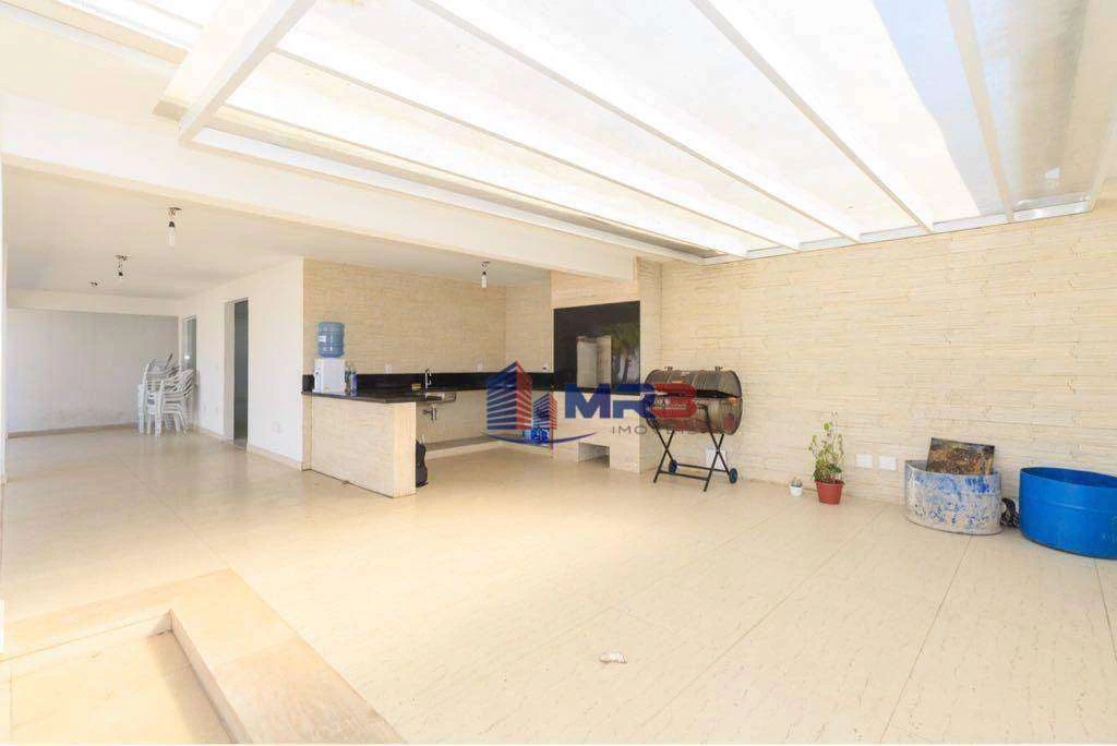 Gated house with 8 en-suite bedrooms and 20 bathrooms — photo 2